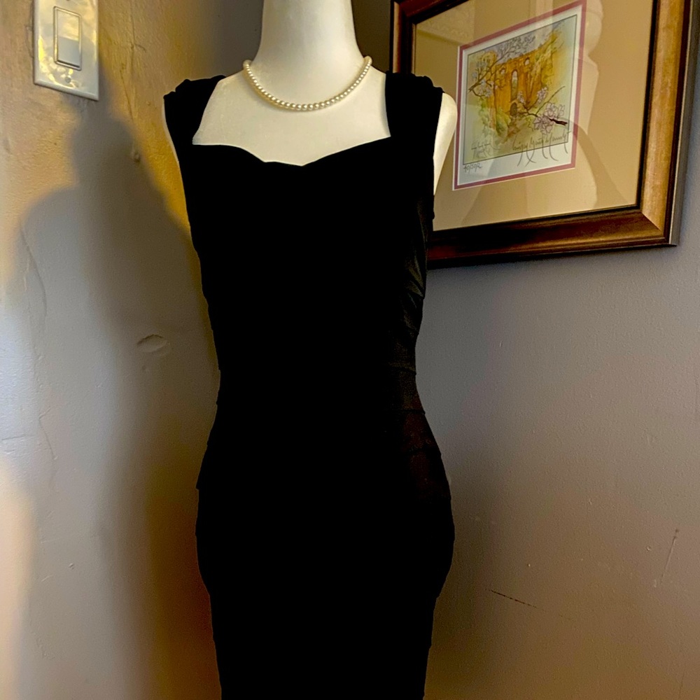 White House Black Market Bkack Dress